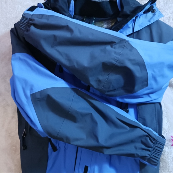 Women's Eastern Mountain Sports Gore-tex XCR Jacket - Picture 12 of 16